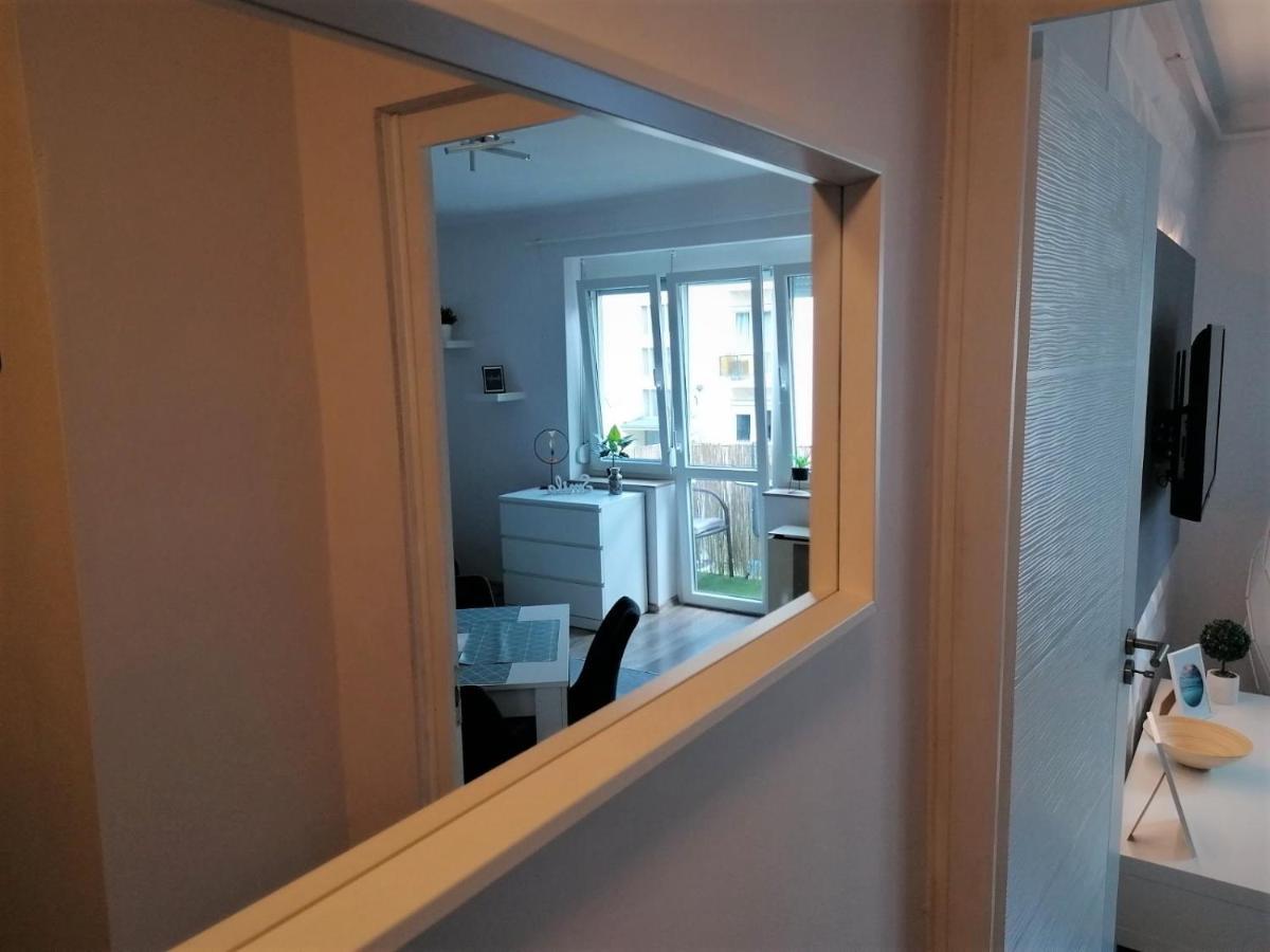 Central Home Apartment In The City Center เอ็กเกอร์ ภายนอก รูปภาพ