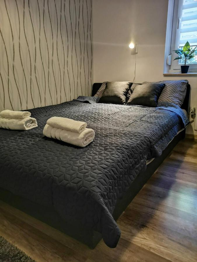 Central Home Apartment In The City Center เอ็กเกอร์ ภายนอก รูปภาพ