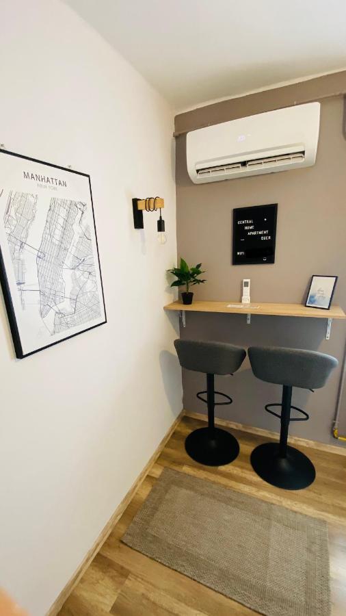 Central Home Apartment In The City Center เอ็กเกอร์ ภายนอก รูปภาพ